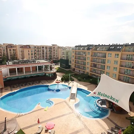 New Estate Polo Апартамент